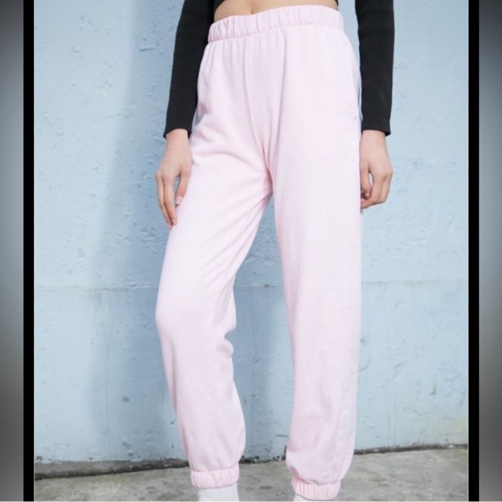 Light pink brandy melville sweatpants